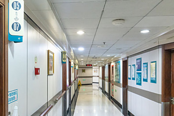 南昌大学第一附属医院象湖院区胶原蛋白丰鼻唇沟技术怎么样?费用查询?医院实力分析