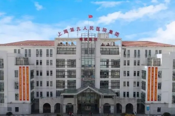 上海市陈付国脂肪填充面部凹陷术后一年野生案例(效果怎么样?技术风格)