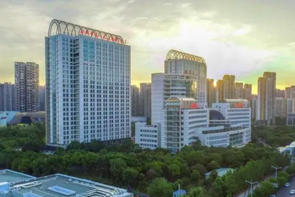 合肥市第一人民医院眼袋切除手术失败修复案例反馈,专家介绍,技术特点