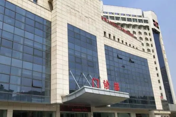 陆军第81集团军医院填充下巴90天案例揭秘(效果怎么样?技术特点)	