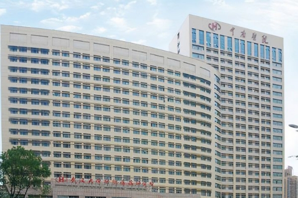 武汉大学中南医院抽脂瘦身术后半年案例|技术能力怎么样?医院简介	