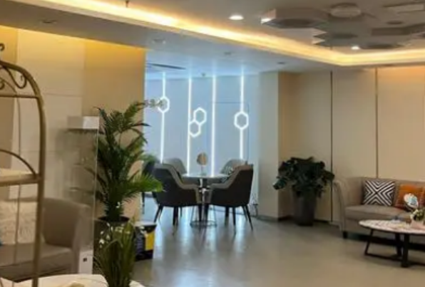 皖南医学院第一附属医院脂肪填充眼窝凹陷技术怎么样?价目一览表?案例欣赏