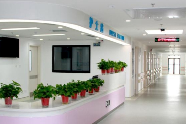 西安交通大学第一附属医院隆胸技术怎么样?费用查询?案例曝光