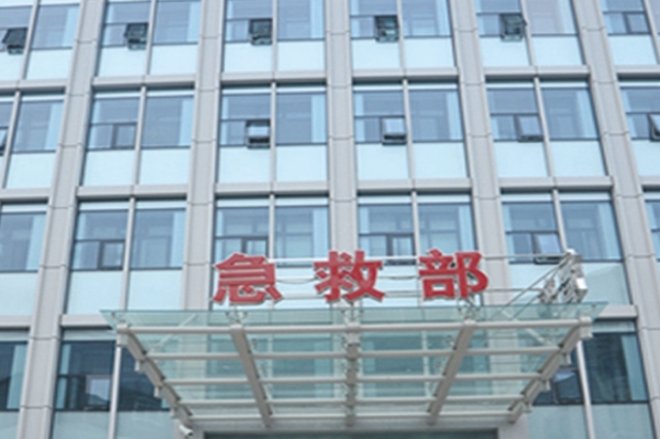 中国人民解放军总医院第四医学中心胶原蛋白注射丰唇术后半年求美案例(效果怎么样?技术风格)	