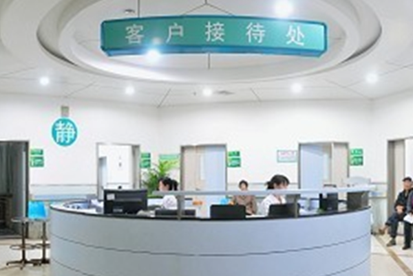 重庆医科大学附属永川医院半飞秒近视手术案例变化|技术水准怎么样?医院资料