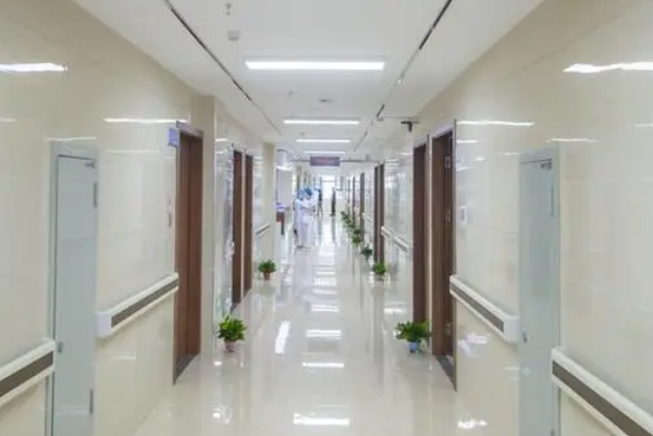 郑州市口腔医院种植牙报价多少?案例评价,口碑详情