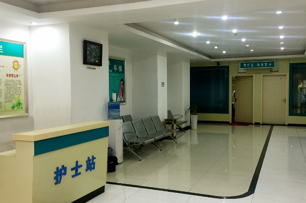 重庆市渝中区袁洪峰定点双眼皮价格多少?技术测评&心动案例